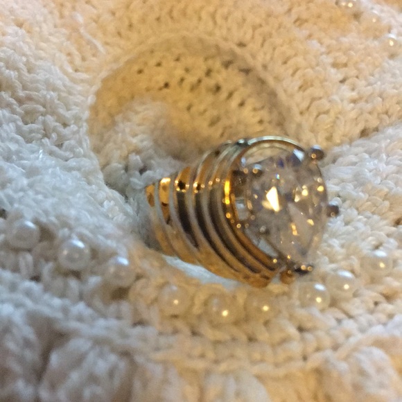 Vintage  diamond 14 KT GE ring size 4.5 - Picture 2 of 8
